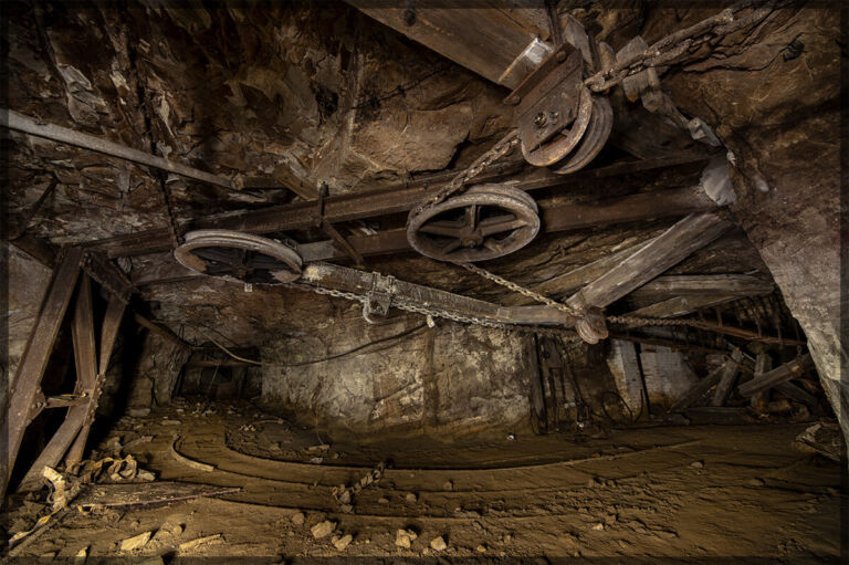 Grube Asphalt Cowboys und die Kettenbahn - U-Verlagerung Hecht 3