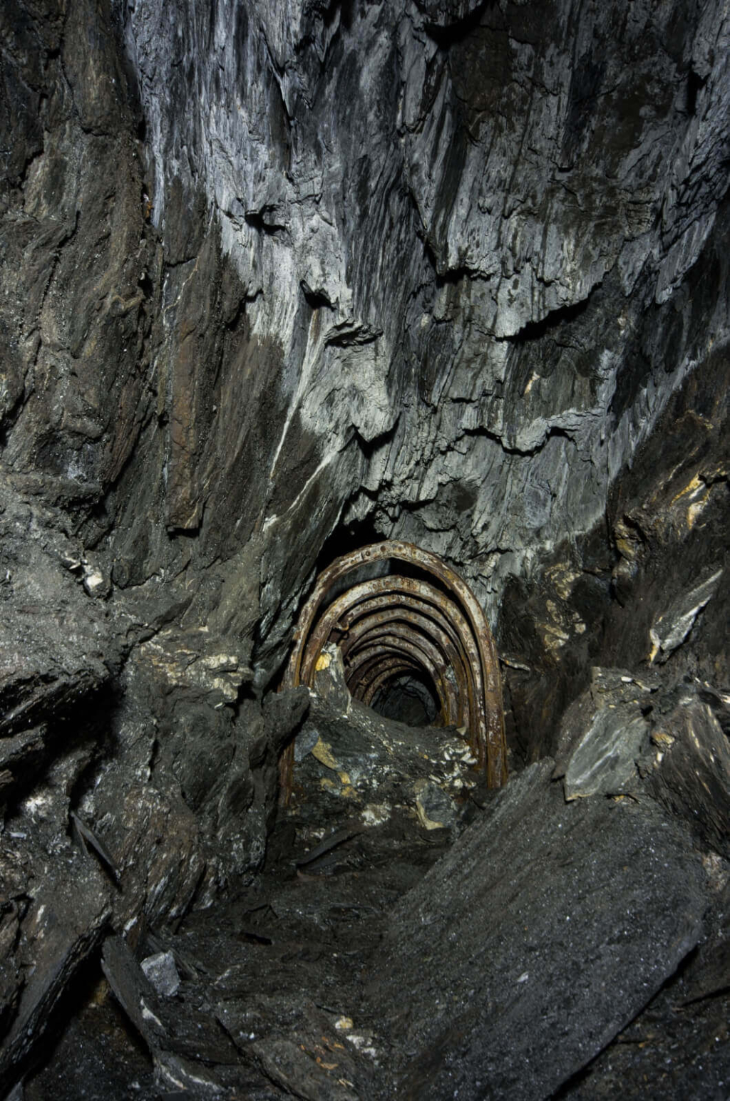 010-blei-zink-erzgrube-tinnitus-verbau