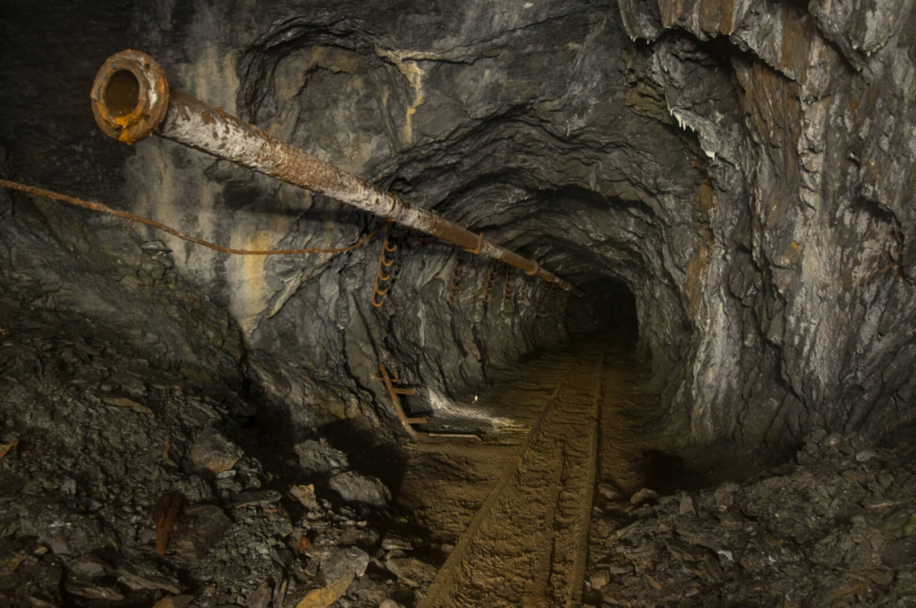 011-blei-zink-erzgrube-tinnitus-pressluftleitung