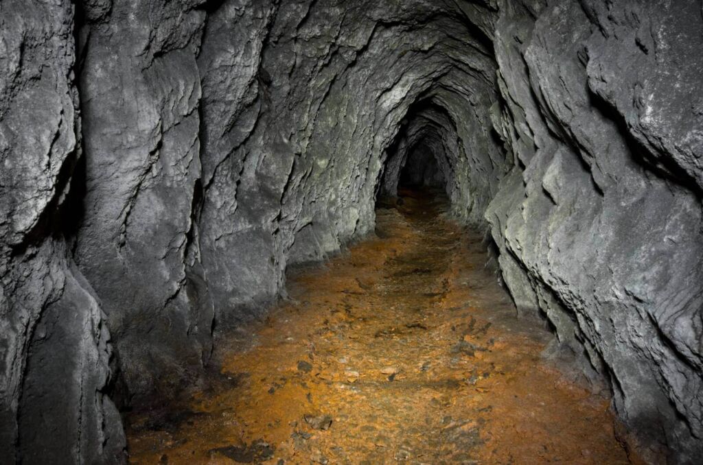 011-blei-zink-erzgrube-tinnitus-roter-boden