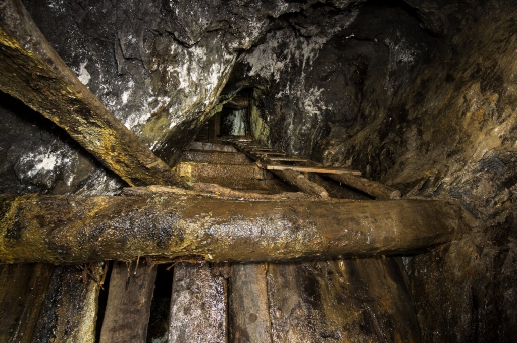 014-blei-zink-erzgrube-tinnitus-erzrolle-fahrt-im-altbergbau