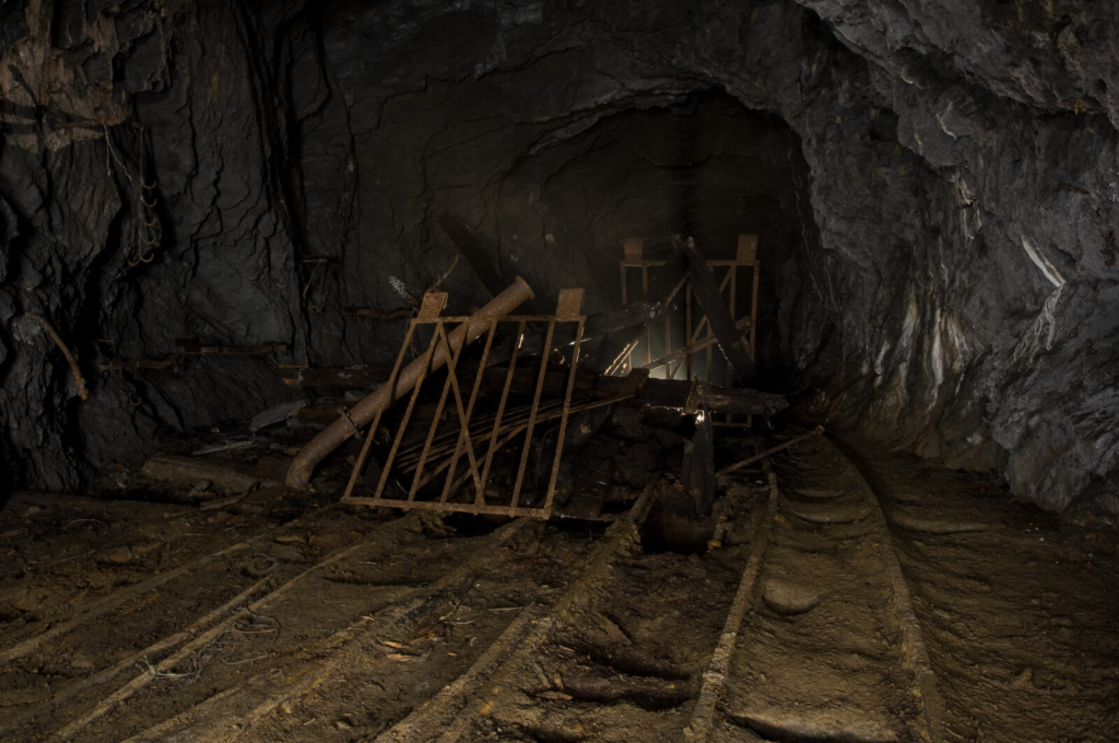 014-blei-zink-erzgrube-tinnitus-foerderkorbreste