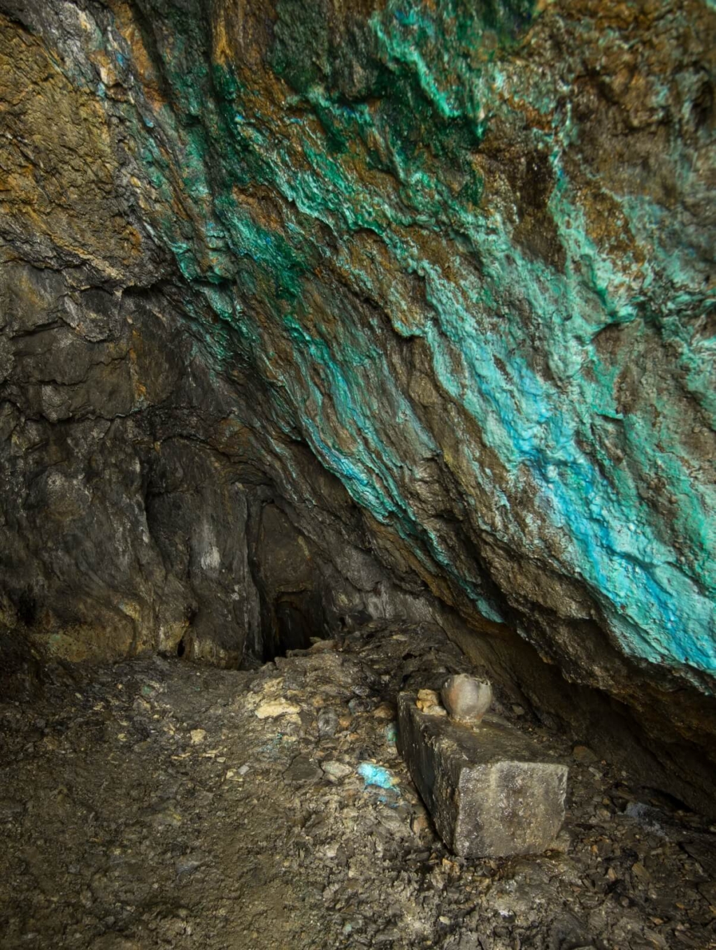 014-blei-zink-erzgrube-tinnitus-gruener-sinter