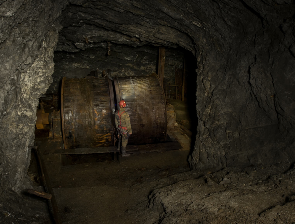 017-blei-zink-erzgrube-tinnitus-foerdermaschine