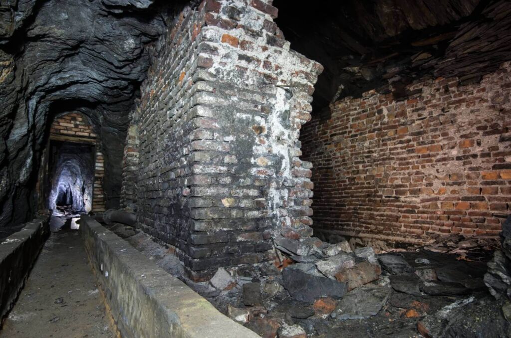 018-blei-zink-erzgrube-tinnitus-stollen-schacht