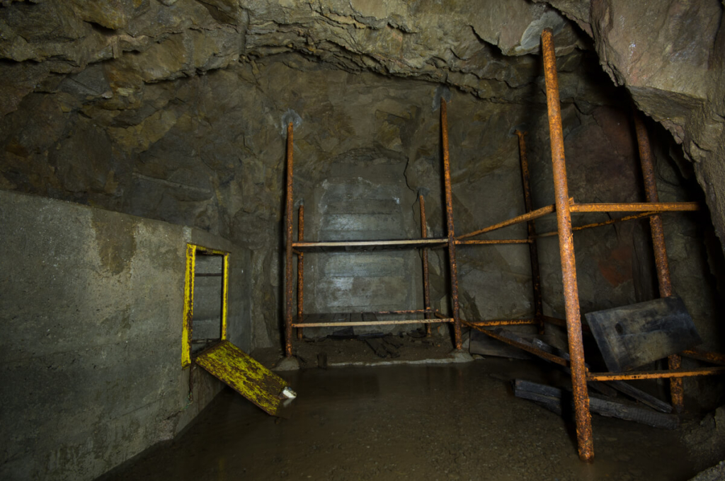 003-sprengstoffbunker-altbergbau-flussspatgrube