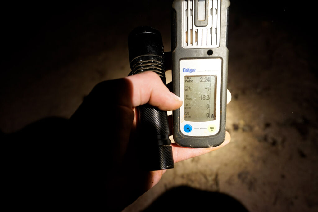 Dräger X-AM 5600 welches ich unter Tage benutze, um gefährliche Gase zu messen.
